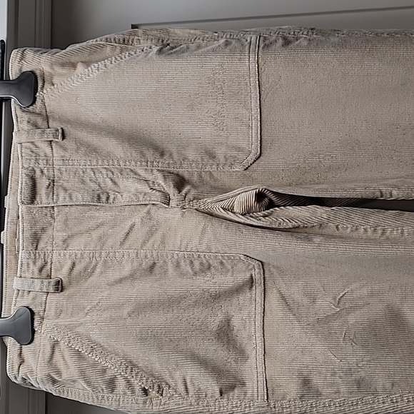 Cream Corduroy Utility pant, Banana Republic, size 8L - Picture 3 of 6